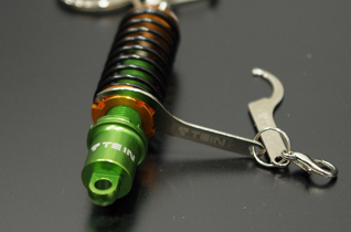 DAMPER KEY CHAIN (GOLD/GREEN) picture3
